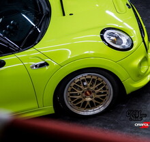 Araç Kaplama Folyosu Oracal 970 Glossy (Parlak) 688 Algae Green - 3