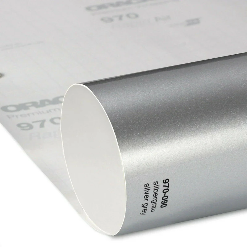 Simli Araç Kaplama Folyosu Oracal 970 Glossy (Parlak) 090 Silver Grey - 4