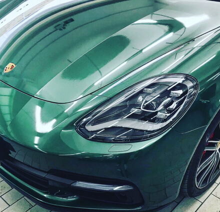 Simli Araç Kaplama Folyosu Oracal 970 Glossy (Parlak) 677 Fir Green Metallic - 2